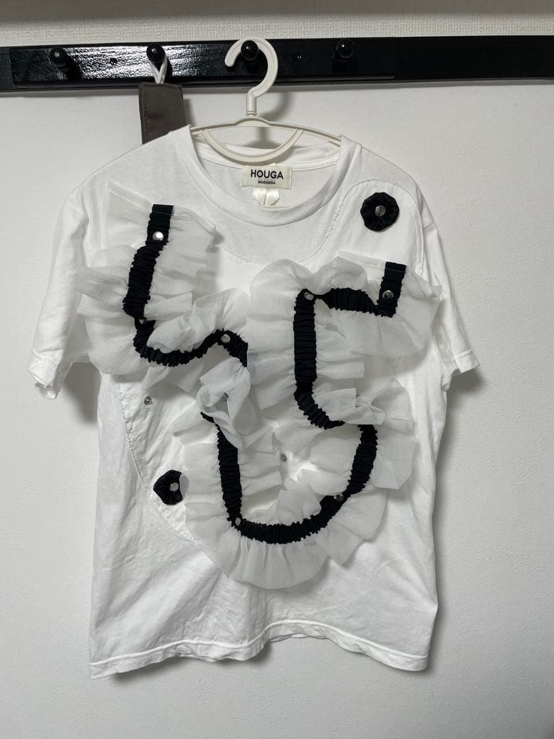 HOUGA/フリルTシャツ Tops｜トップス – HOUGA